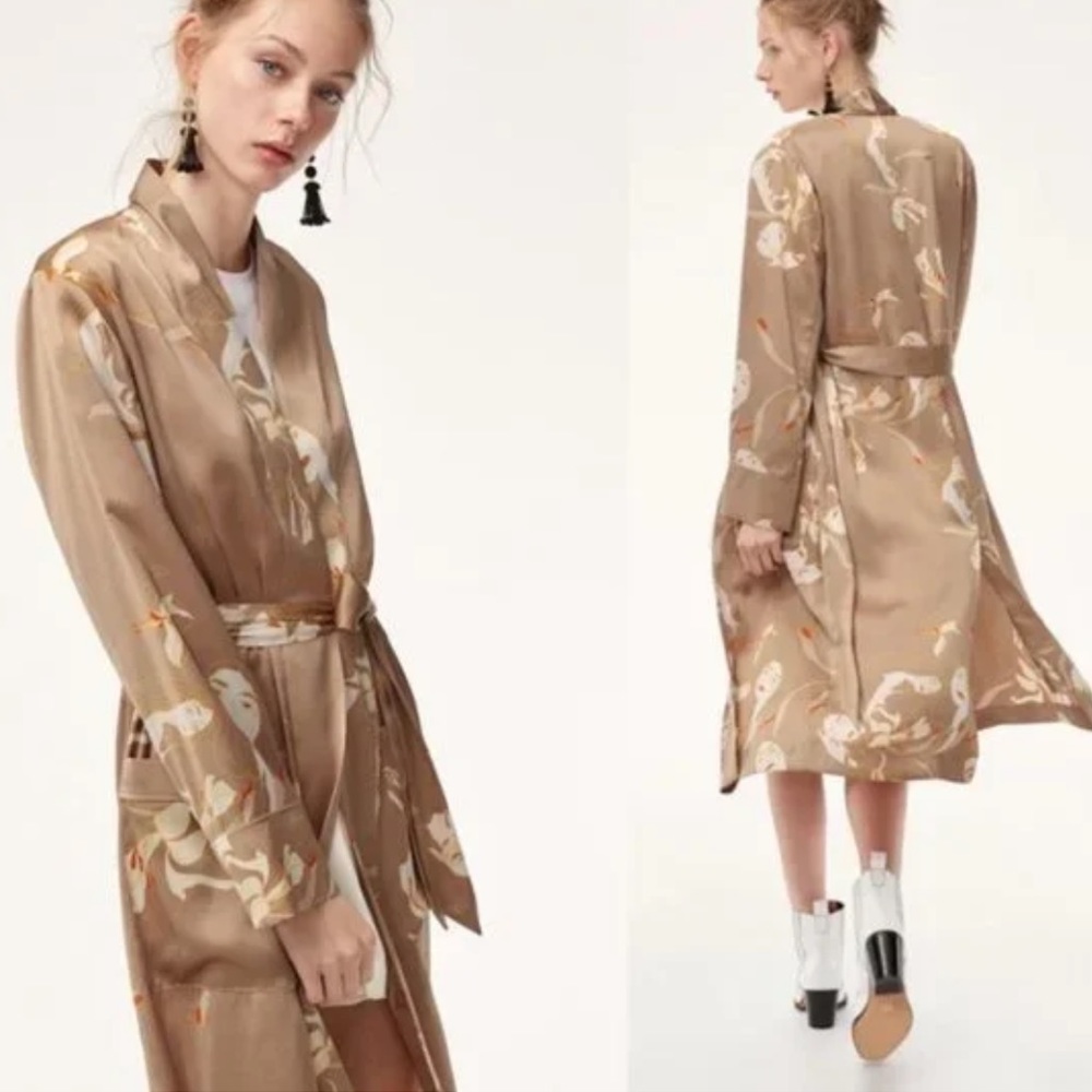 Aritzia Little Moon Ensata Faces Kimono / Jacket - Black - size Small